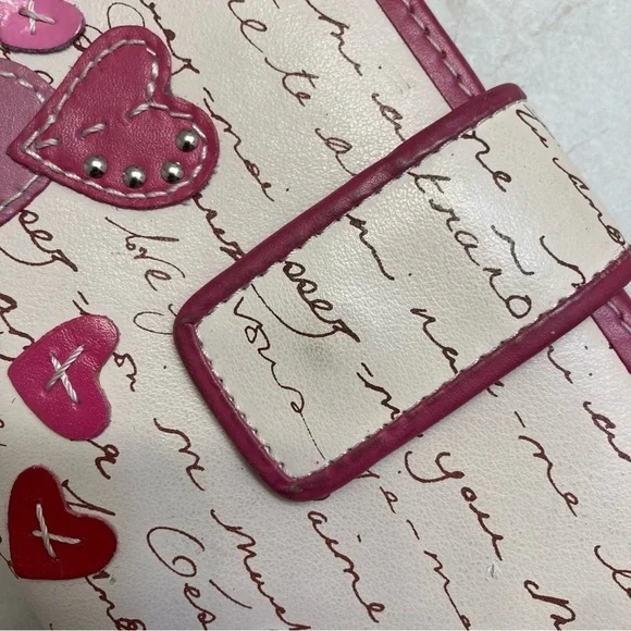 Fossil creamy white pink heart valentines love wallet RARE